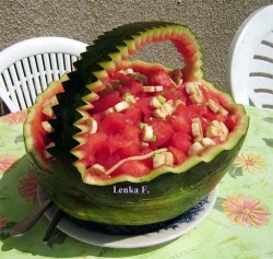 Jedlé dekorace a carving