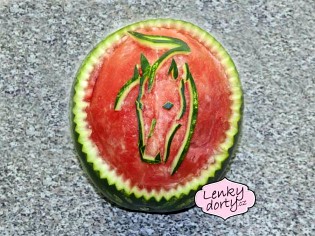 Jedlé dekorace a carving